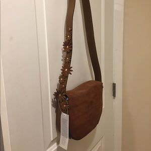 Isaac Mizrahi tan suede purse